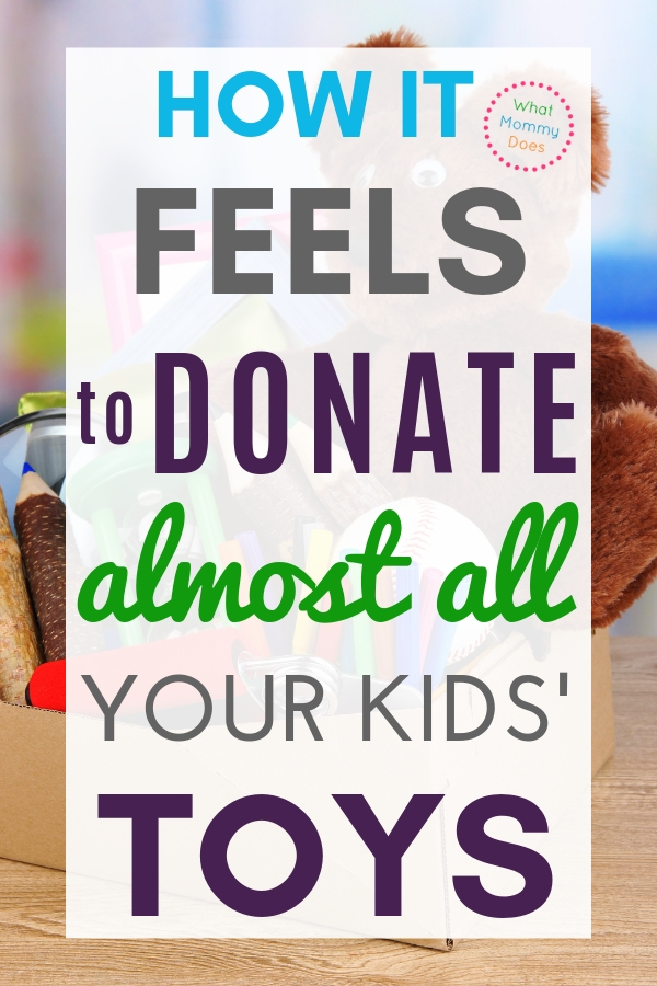 This is my story of how I got up my motivation to get rid of our toys!! It feels so good to declutter the toys from our house!! We made the kids donate toys right before Christmas…if you do this, the before and after will AMAZE you! | how to to declutter, ideas for families #mom #decluttering