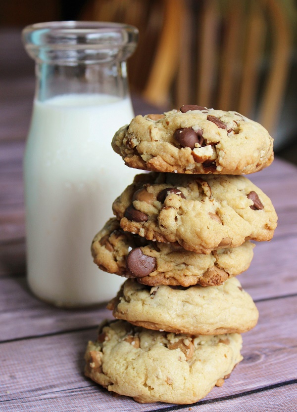 Choc chip PB pretzel cookies