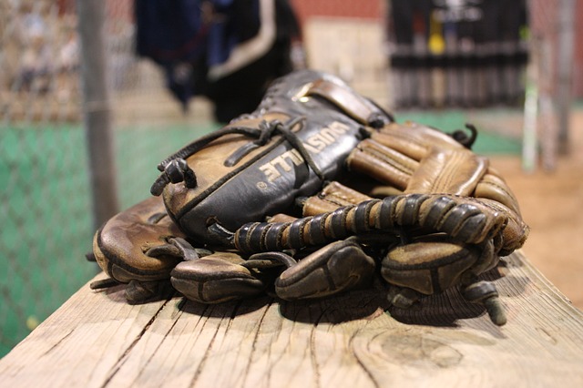 15 Things You Can Sell to Make Money Fast - baseball gloves