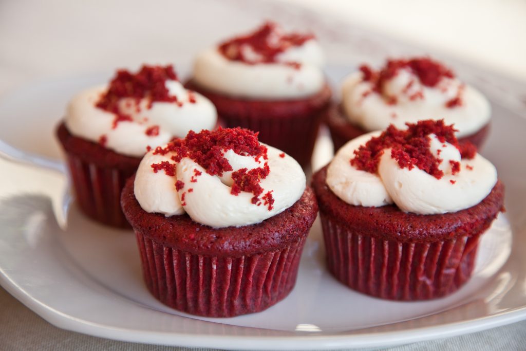 DIY cupcakes for market day at school - these are the best baked items to sell.