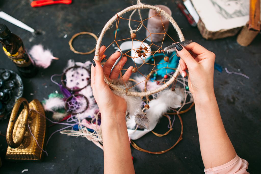 DIY dream catcher are really cool things to make