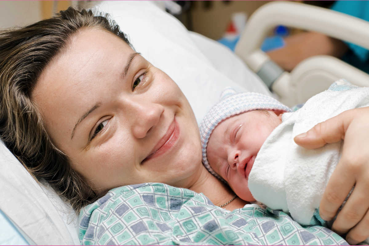 10+ Best Gifts for a New Mom When She's in the Hospital - What