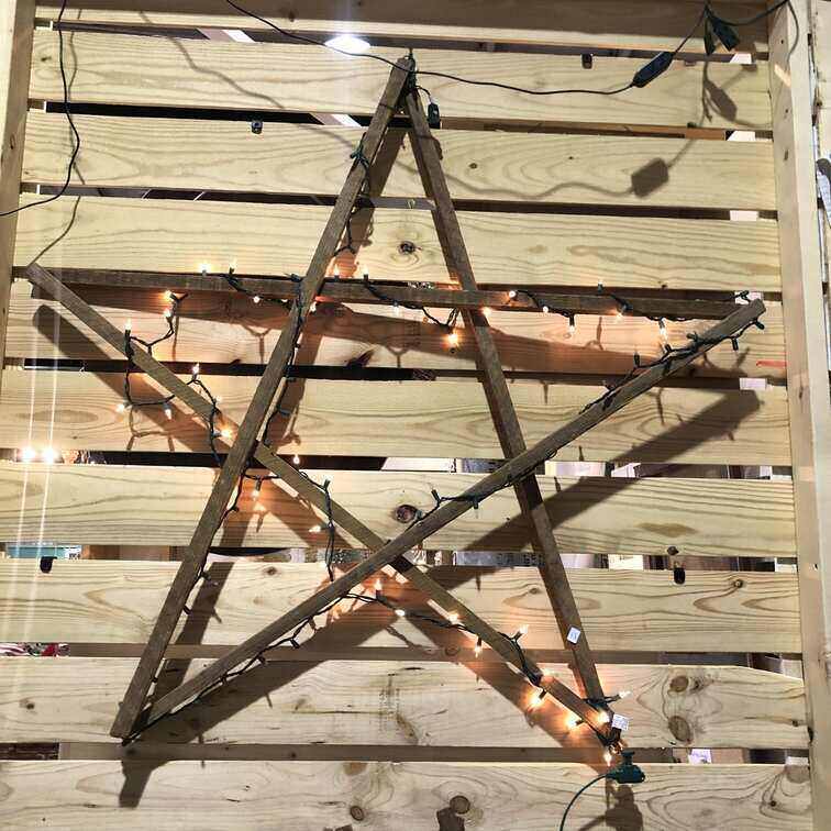 reclaimed wood star decoration