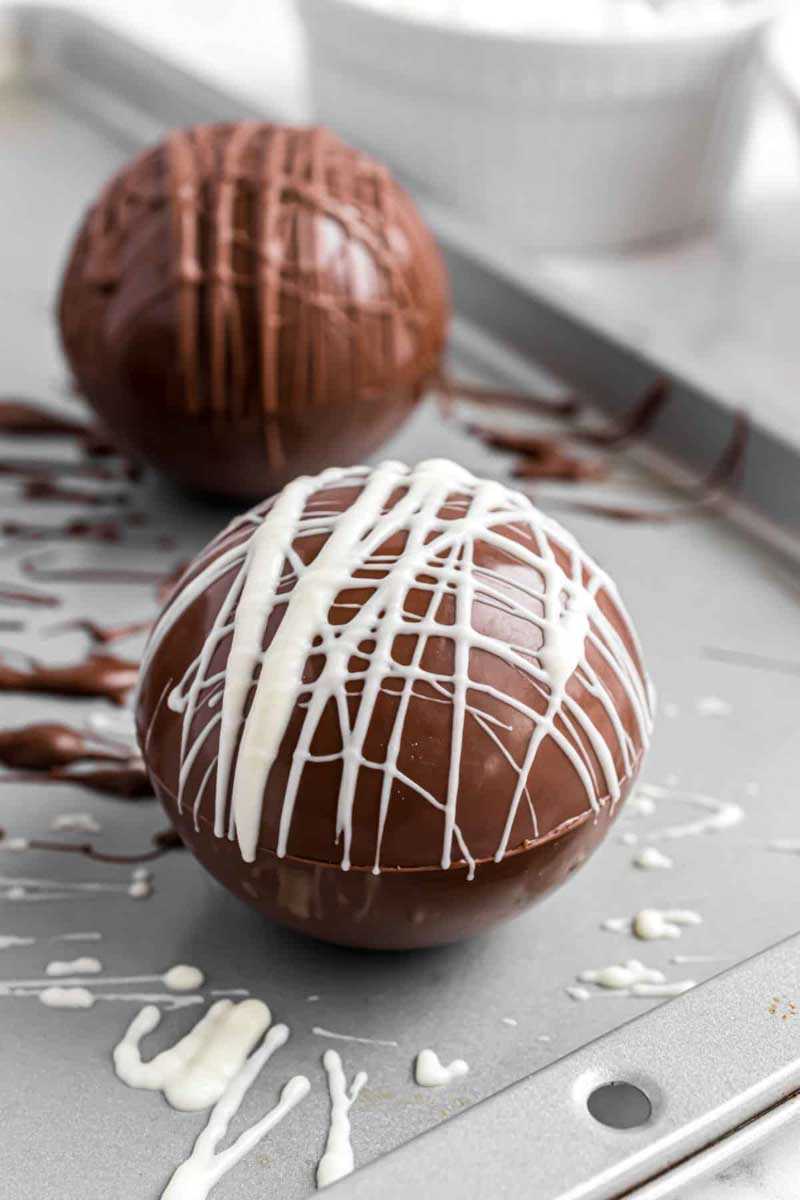 homemade hot chocolate bombs