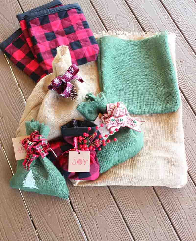 homemade holiday fabric gift bags 