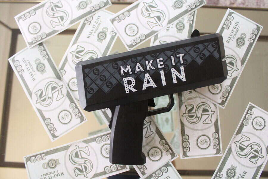 gag money gun and fake money
